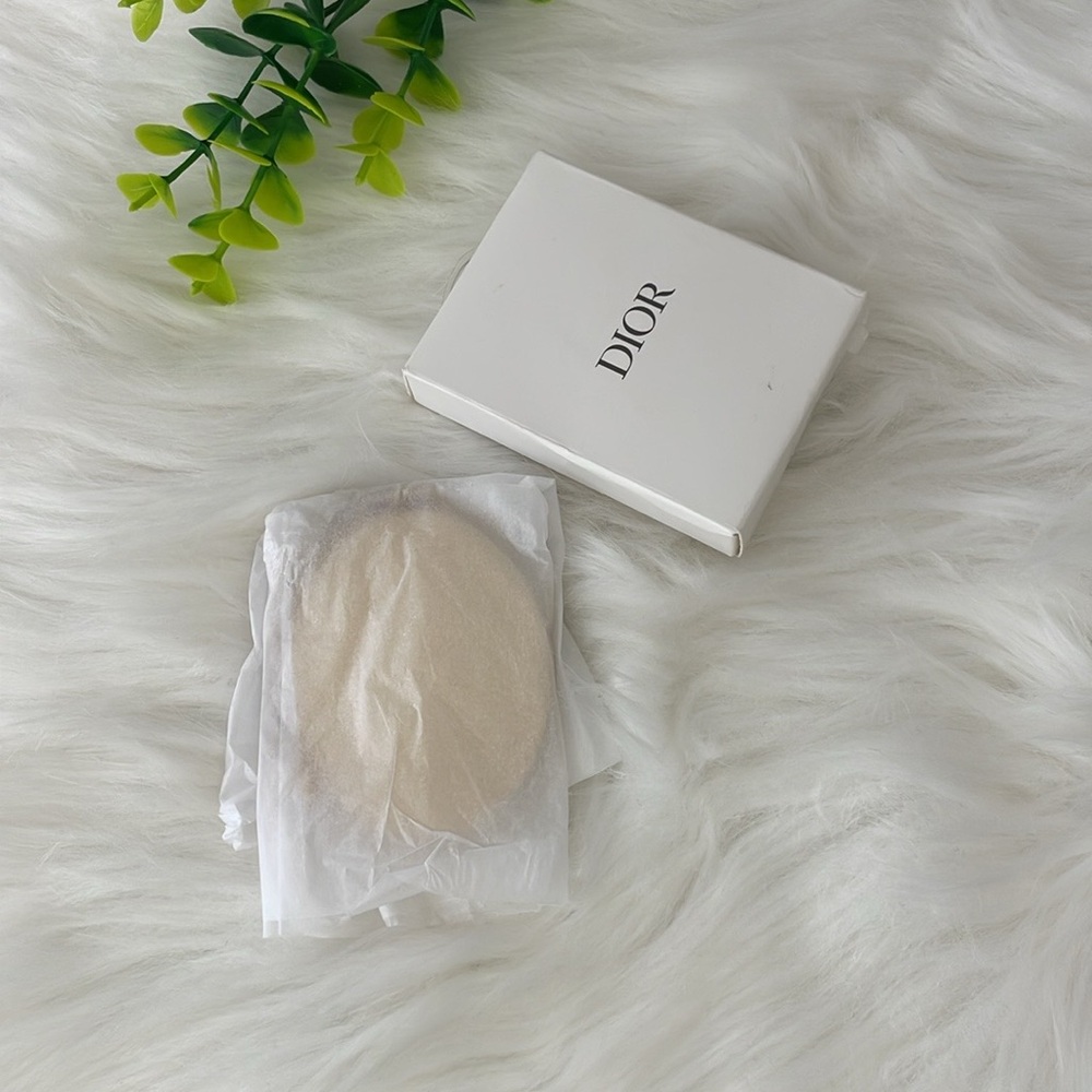 Dior J'adore Gold Compact Mirror - Picture 8 of 9
